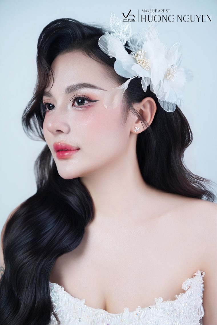 Cô dâu makeup Vy Hieu
